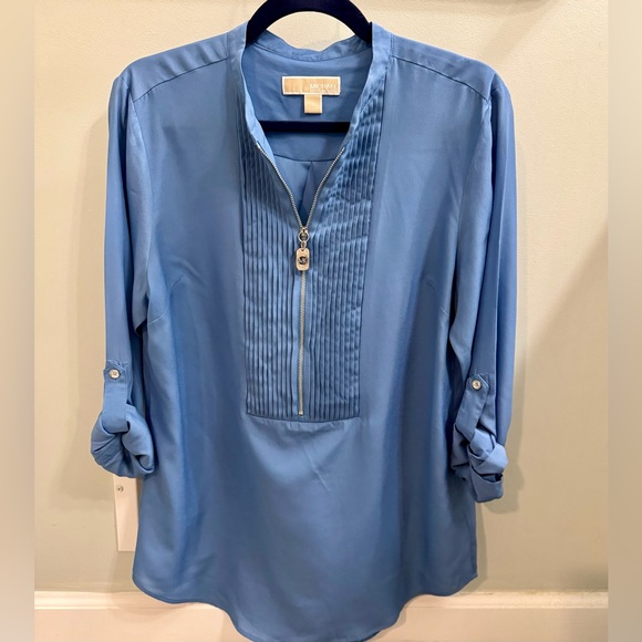 Michael Kors Blue Blouse Size Large with silver tone hardware - Picture 5 of 17